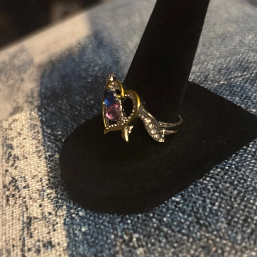 Heart Arrow Gemstone Ring with Blue and Pink Stones - Picture 3 of 5